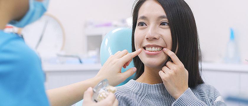 5 semne că ai nevoie de un dentist în Arad și ce trebuie să faci
